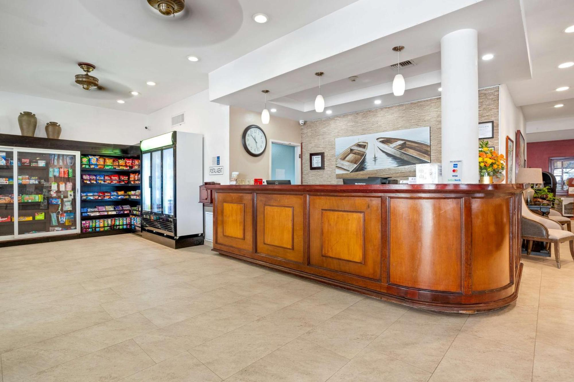 Best Western Plus Belize Biltmore Plaza Belize City Exterior photo